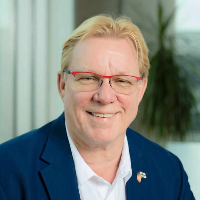 Harri Salomaa, kirjoittaja